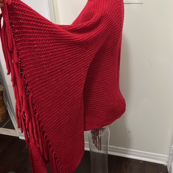 Coco + Carmen Knit Tassel Fringe Cropped Poncho Size OS - Picture 10 of 11